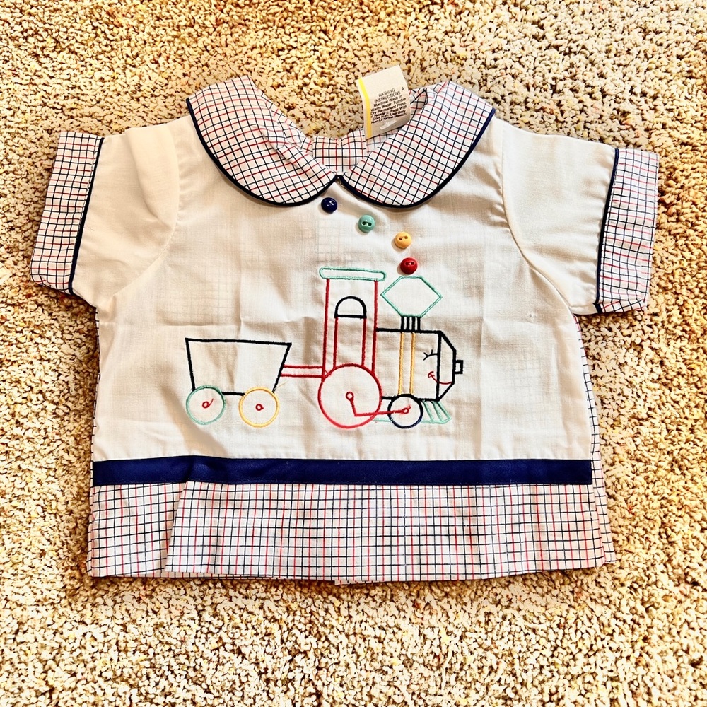 Vintage new born top size 0-3 m
